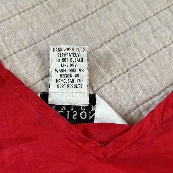 Allison Taylor woman VTG 80’s valentines red 1X 100% silk Cami tank​​ top​​​​​ - Picture 5 of 7